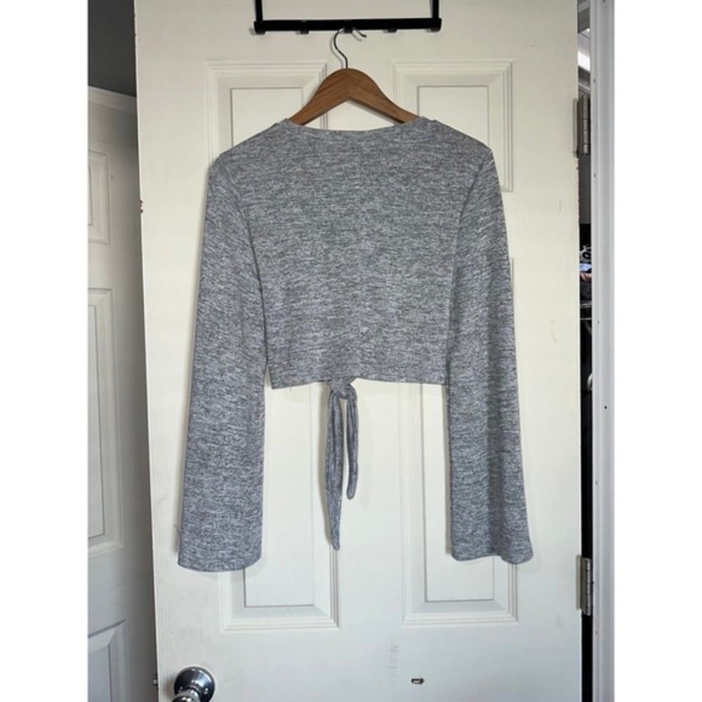 Shein Crop Top Sweater With Front Tie and wide bell sleeves Size Small H10 - Picture 2 of 3
